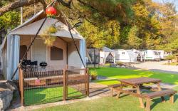 Gapeyong FourSeason Pet Glamping Caravan