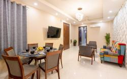 Homlee-Saket Sojourn Stylish 3BHK Flat near Metro