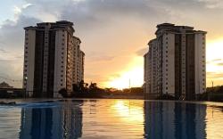 Calv's Suria Kipark Damansara 3R2B 950sq Apartment