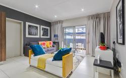 Sandton City Luxury Apartment
