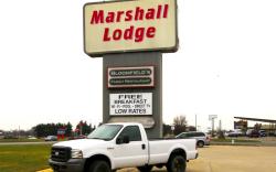 Marshall Lodge By OYO Hwy 65