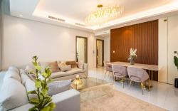 Escape24 Luxury 2BR Paramount Midtown Business Bay