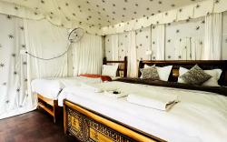 Hollywood Camps and Restaurant 