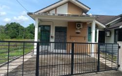Qinaya House Banggol Peradong Manir 