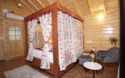 Lovely Wooden Cottage KPHB 