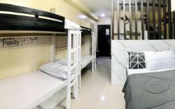 Cozy studio unit near mactan airport with balcony