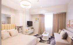 Casa - Vibrant City Center Studio Near Ayala Mall