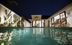 Ipoh Tiga Pool Villa by Papahost