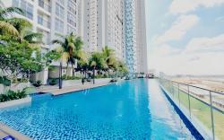 "Fun-Filled Condo: Midas “