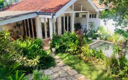 Gorgeous 3 Bed Villa + Private Pool 250m to Beach