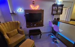 Casa De Abhishek - Breezy 2 BHK 
