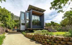 Luxury Eco Home with Garden Cottage - HoutBay