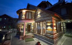 Cloudscape Villa Retreat 3BR duplex By Homeyhuts