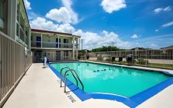 Scottish Inns & Suites
