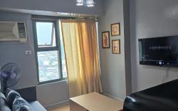 Your Cozy City Escape  - w/ Netflix & Disney+