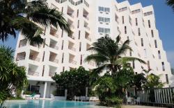 Accommodation near Mae Ramphueng Beach Sea San Sun Condominium
