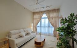 Paradigm Residence, Horizon Suite by Antlerzone