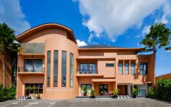 Amelia D. Art Deco Suites
