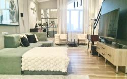 City center luxury 150m2 aprt near Grand Mir hotel