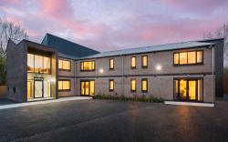 THE SUITES INN HOTEL IN DUDLEY-BIRMINGHAM
