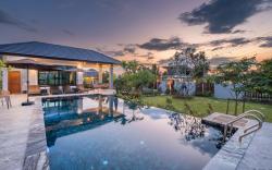 wooden  romantic villa with 2bedroom 
