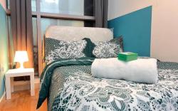 Double Bed partition Room in Tecom Near Metro