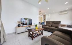 Penthouse Atlantis Melaka 12 pax