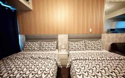 Makati Air 5258; 2double-beds, 4pax, good location