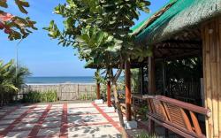 Oktowaves hotel Beach resort