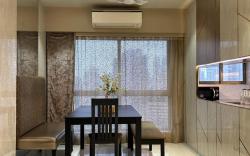 Downtown Apartment at Mahalaxmi Race Course, 1501