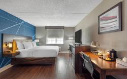 Comfort Inn & Suites Pottstown Eastern Gateway