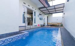 Azzalia 2 with Private Pool and Karaoke Room