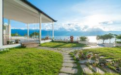 Garden Sea View Room