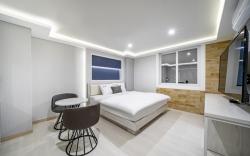 Tongyeong Sweet Hotel
