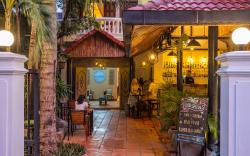 River Retreat Boutique Hotel