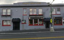 Golden Cross Hotel