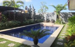Putu Guest House II