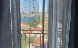Casa con vista lago