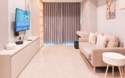 Modern Look & Comfy 1BR Branz BSD City By Travelio