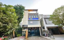 FabHotel Kavya Inn