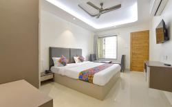 FabHotel Synergy Stays