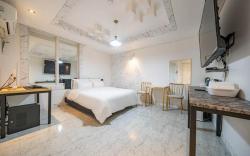 Iksan Twins Hotel