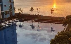 Luxurious 1BR in Bayshore w Sunset View near Okada