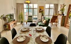 KL Sentral | 3BR | L26 Modern Vintage | City View