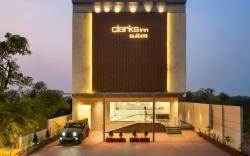 Clarks Inn Suites, Agra