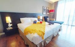 Shore Studio 2Pax CityRiver View - NetFlix/KingBed