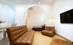 B786 Airport Homestay