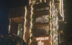 The Lily  Hotel