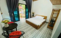 Homestay Bai Van Garden 