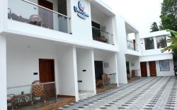 Wavealokam Beach Retreat